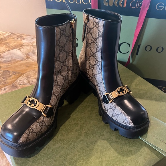 AUTHENTIC Women’s Gucci boots Tessuto GG Supreme - Picture 1 of 8